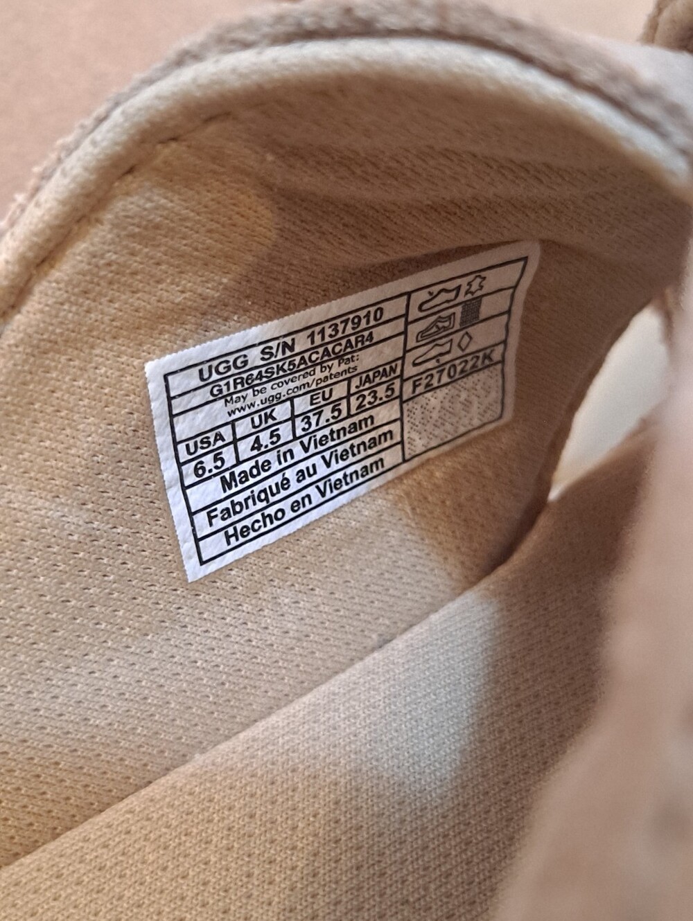 UGG Goldenstar Cross Slides - Picture 8 of 10